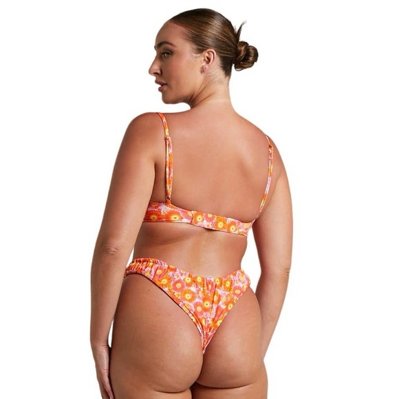 NWT VDM Swim Reversible Bikini in Gingham/Retro Daisy - Picture 3 of 16